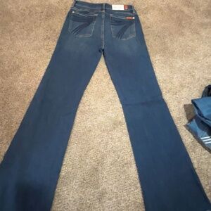 7 For all mankind jeans! dojos size 29 with a inseam of 34!